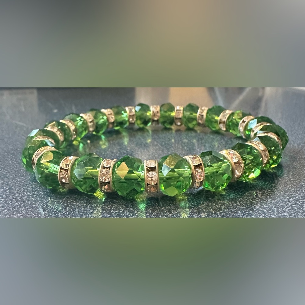 Light Green Faceted Resin Crystal Beaded Stretch Bracelet Austrian Czech CZ - Picture 7 of 9